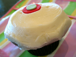 Sprinkles Cupcakes, Newport Beach, Orange County - Red Velvet Cupcake
