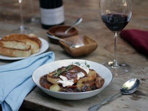 Oeufs en Meurette - Eggs Poached in Burgundy Red Wine