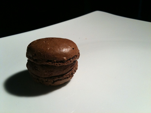 chocolate mini macaron from starbucks