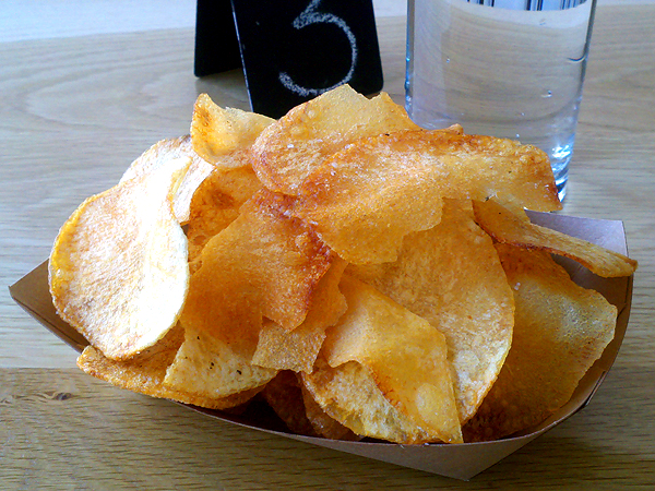 Fundamental restaurant - potato chips